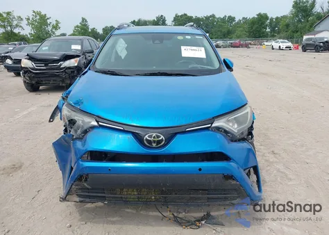 2017 Toyota Rav4 Xle z USA, uszkodzony, nr VIN 2T3RFREV8HW646845